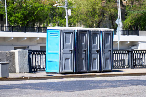 Best Portable restroom trailer rental  in Kenmore, WA